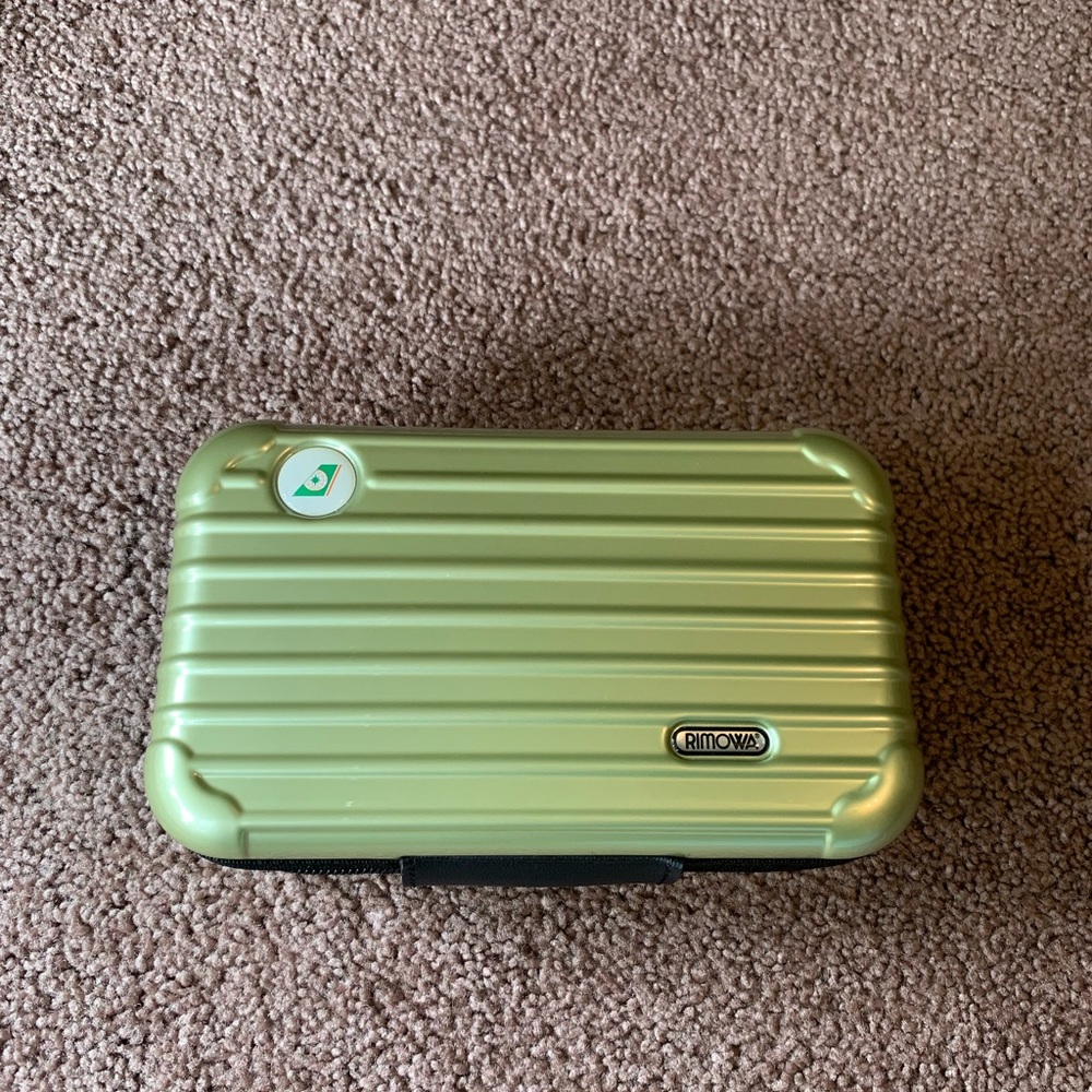 Rimowa Amenity kit